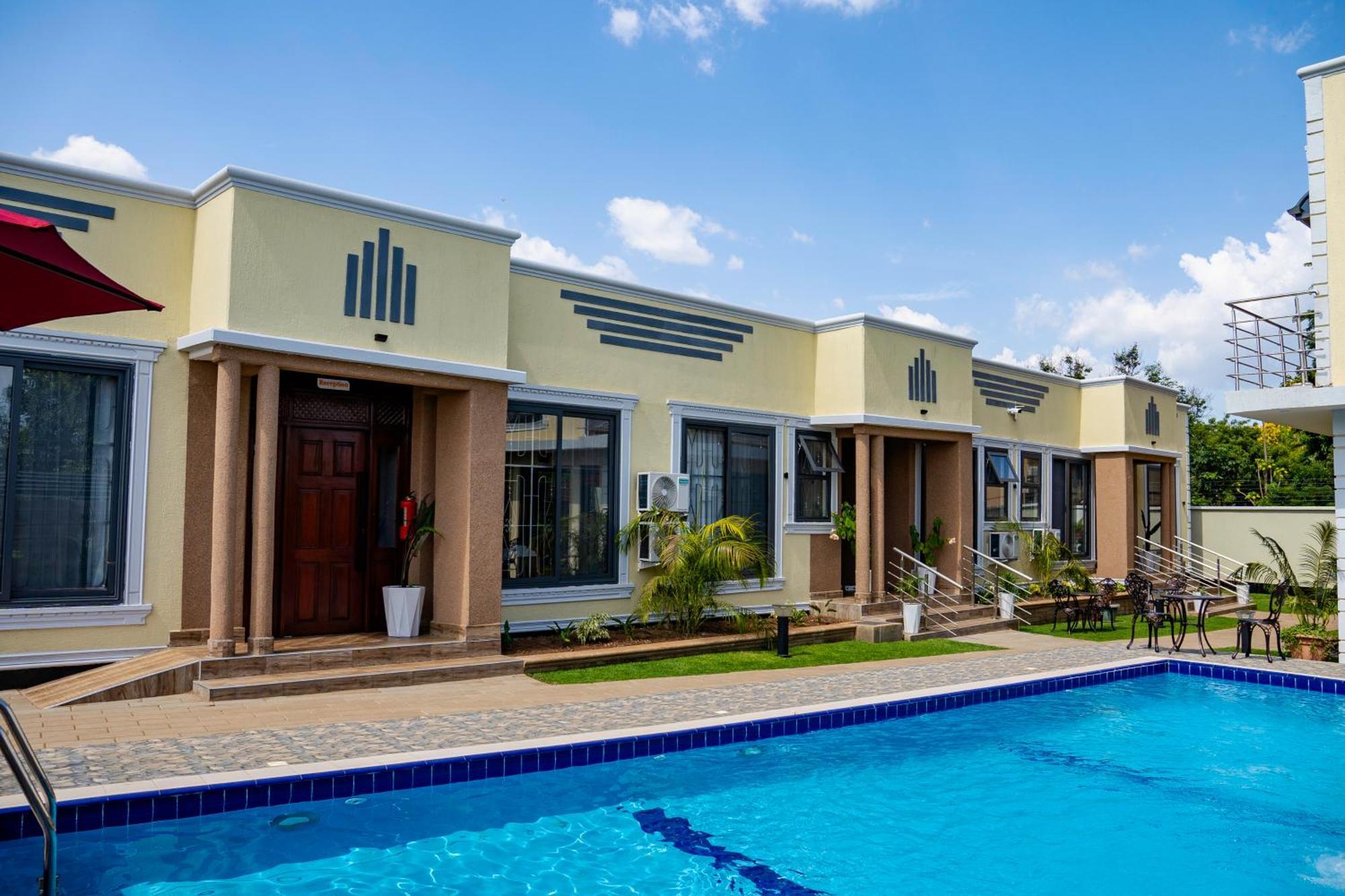 Primeland Hotel Moshi Exterior photo